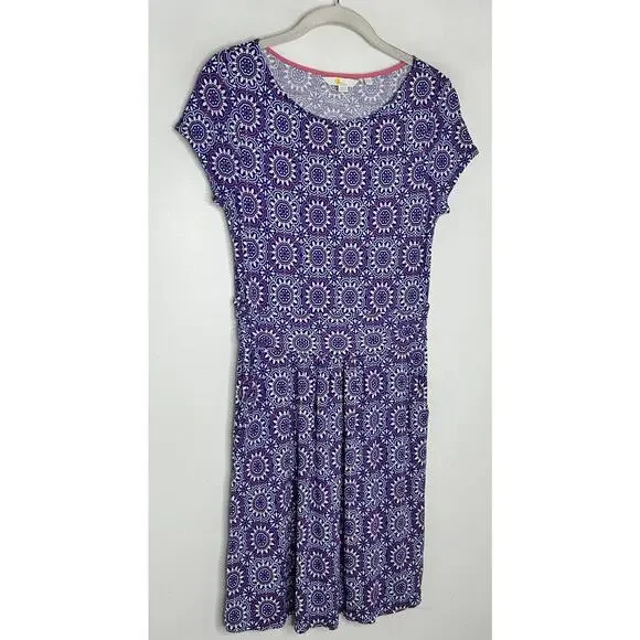 Boden Women’s White Purple Medallion Print Cap Sleeve Jersey Dress Size 4 - Picture 2 of 5